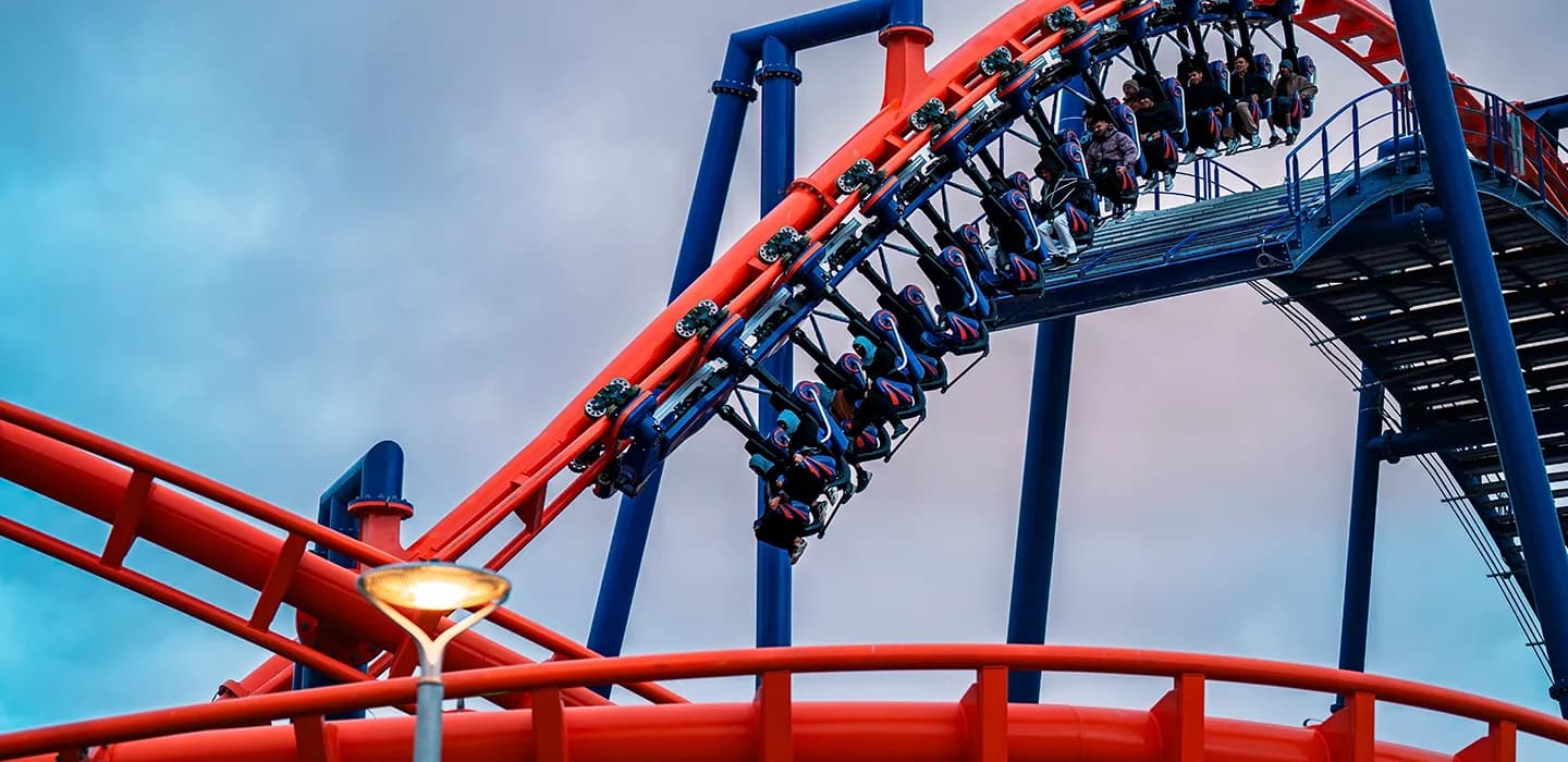 ليلتان في فندق 4نجوم و تذاكر SIX FLAGS  اكواريبا ل 5 اشخاص مع نقل