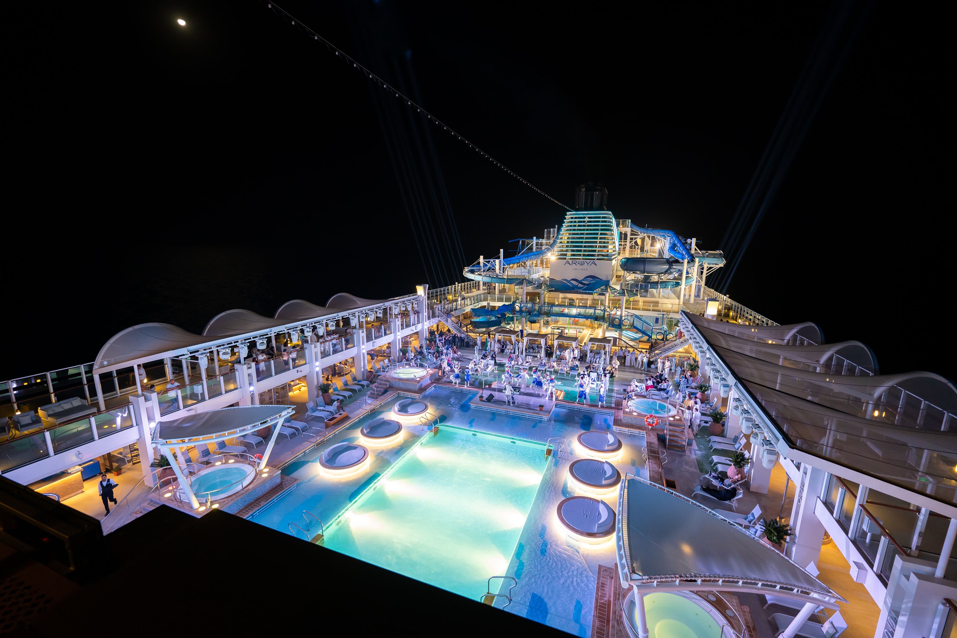 Complete package (cruise + Jeddah city tour + airport pickup)