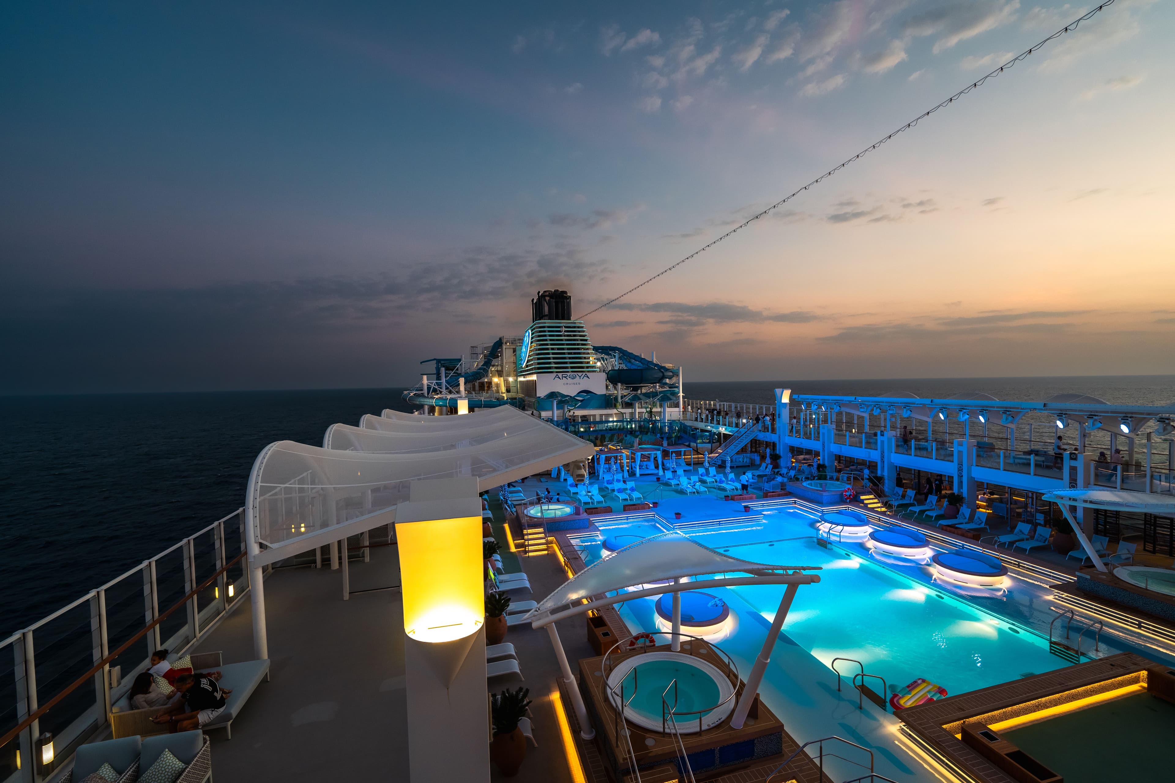 Arroya Cruise and Jeddah Al-Balad Tour – Two Nights Between the Sea and Heritage